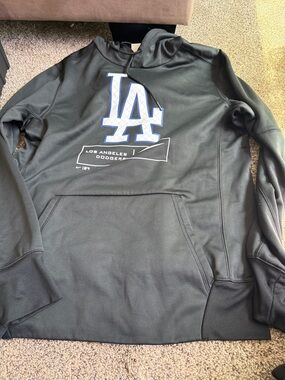 Nike Men’s Los Angeles Dodgers Black Hoodie with Blue Logo